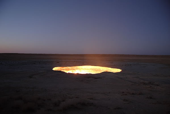 pozo-darvaza-crater-puerta-infierno