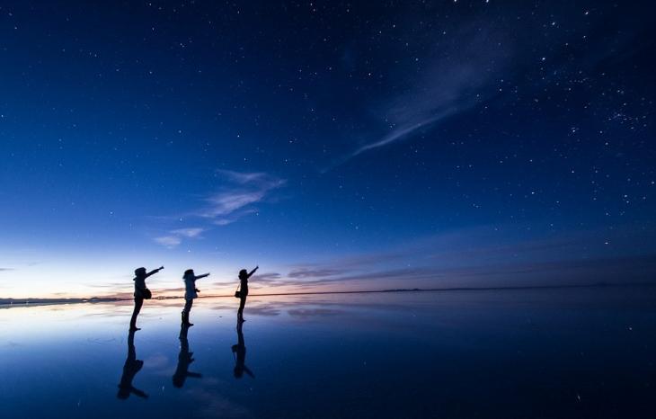 ¡La increíble sensación de caminar sobre el cielo!  