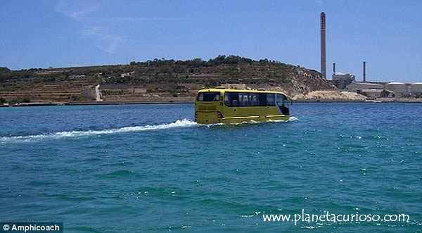 autobus-anfibio-agua5