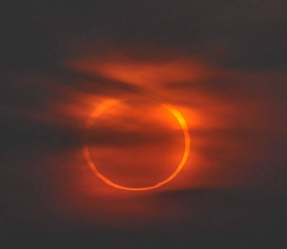 eclipse-anular-largo-milenio2