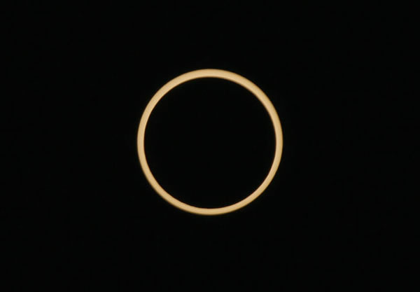 eclipse-anular-largo-milenio3