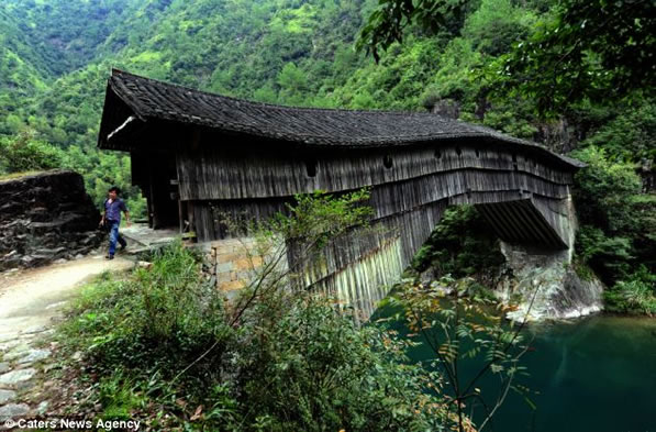 Puentes de madera de china de hace 1.000 años