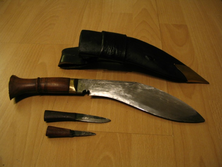 cuchillo-raro1