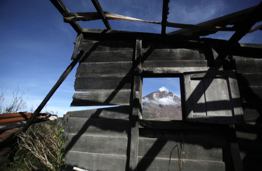 Sinabung-volcan-villas-pueblos-abandonados-indonesia11