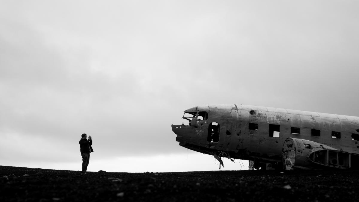 avion-abandonado-islandia-2