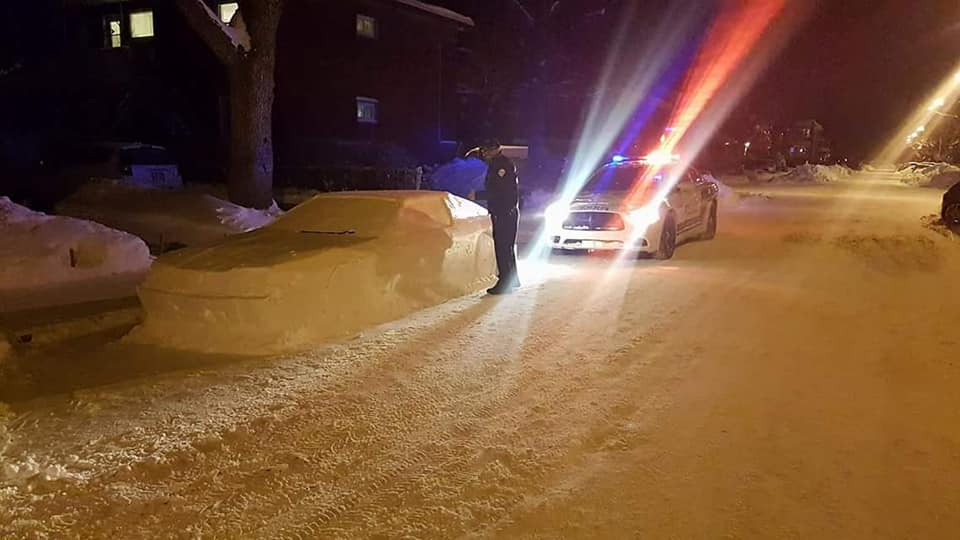policia multa auto nieve